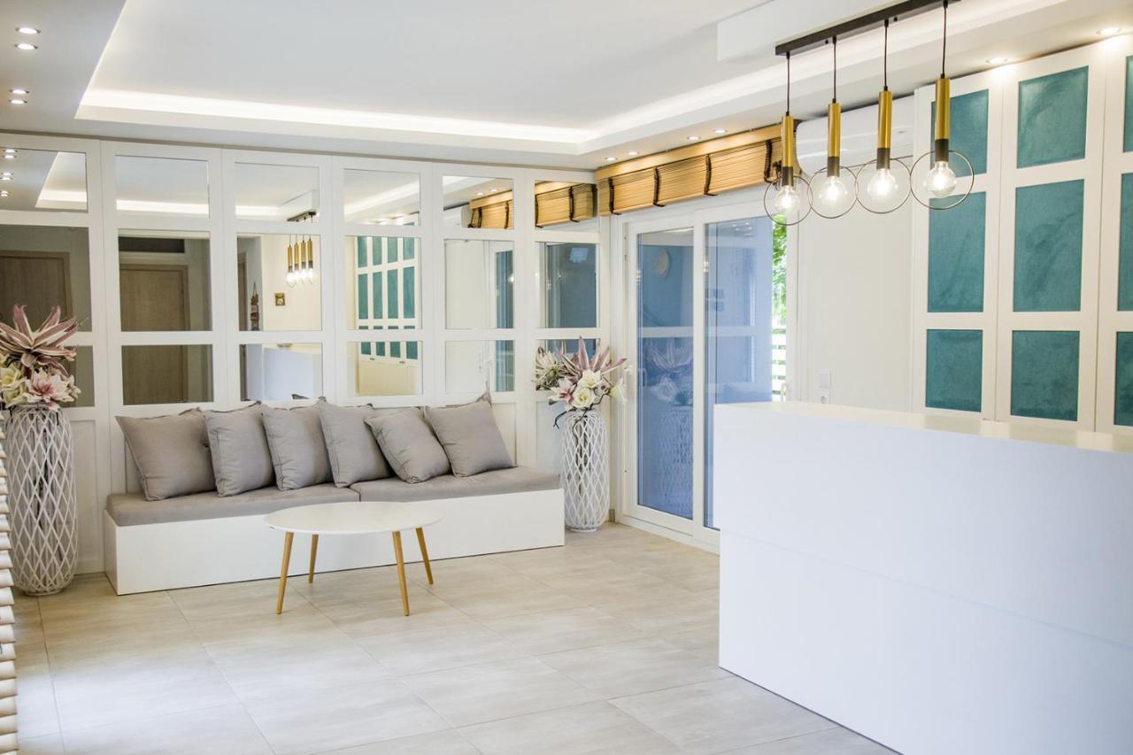 Armonia Resort Ofrínion 外观 照片