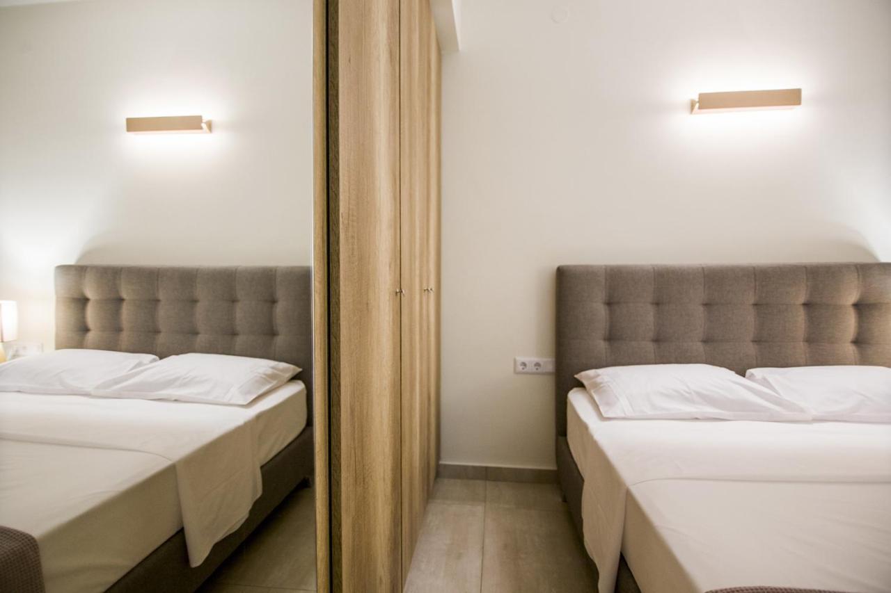 Armonia Resort Ofrínion 外观 照片