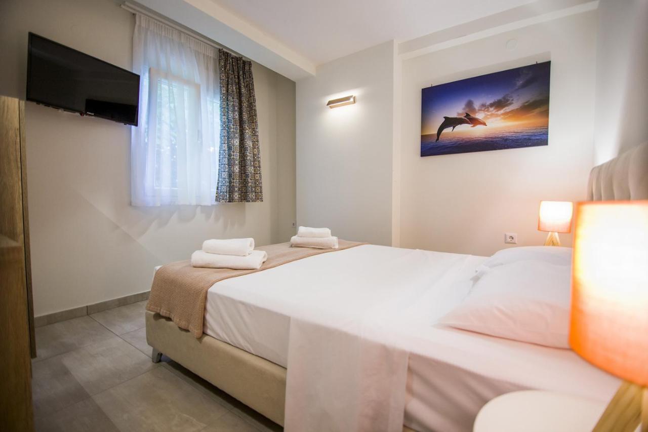 Armonia Resort Ofrínion 外观 照片