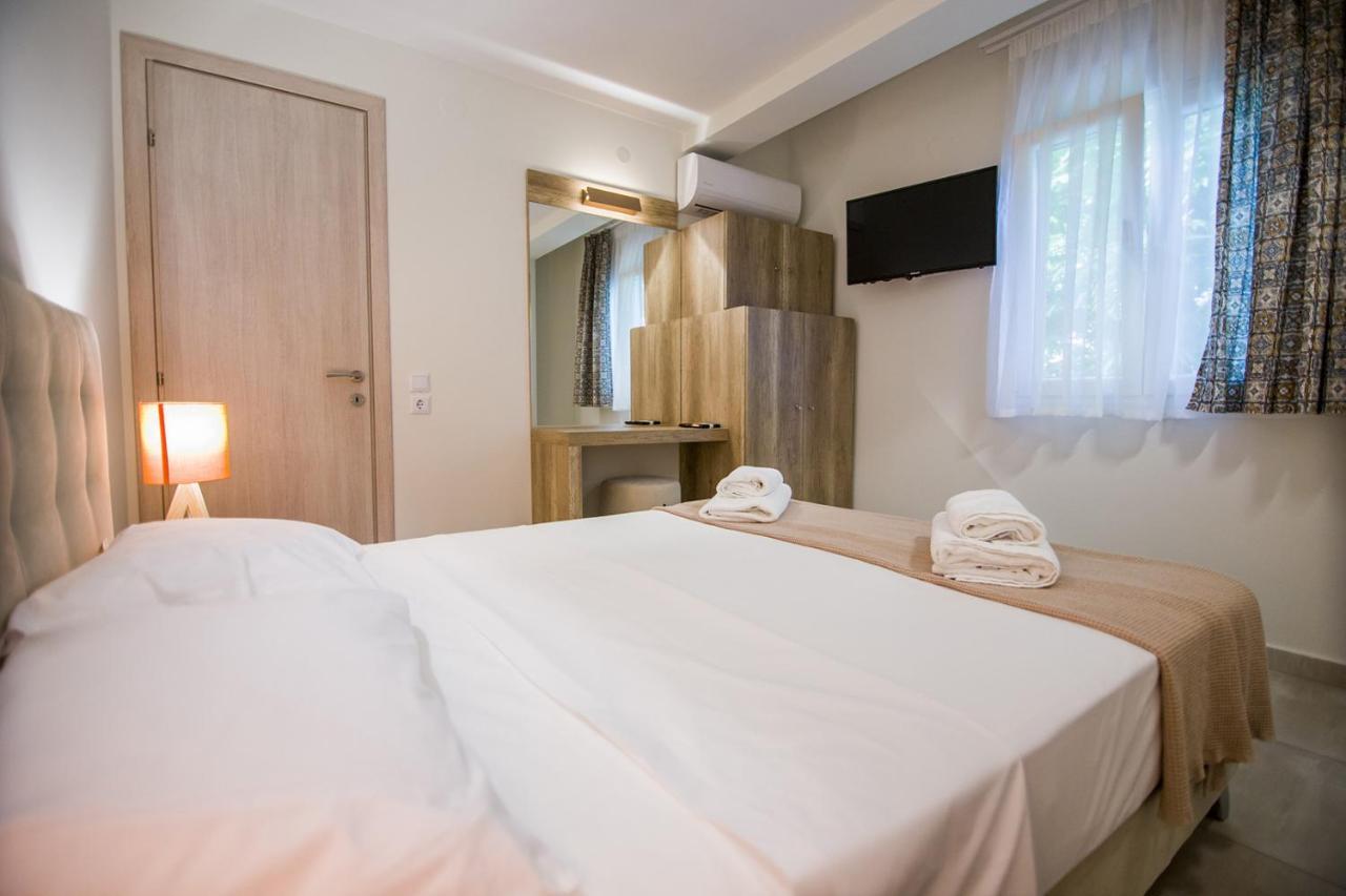 Armonia Resort Ofrínion 外观 照片