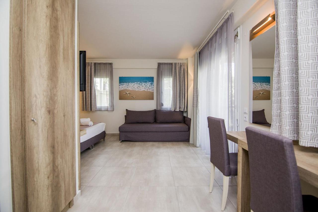 Armonia Resort Ofrínion 外观 照片