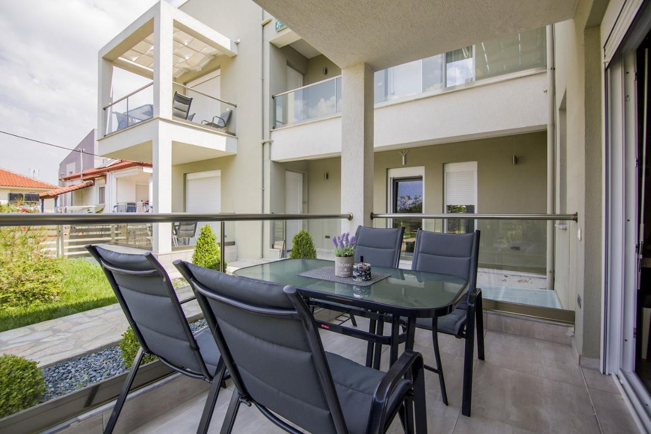 Armonia Resort Ofrínion 外观 照片
